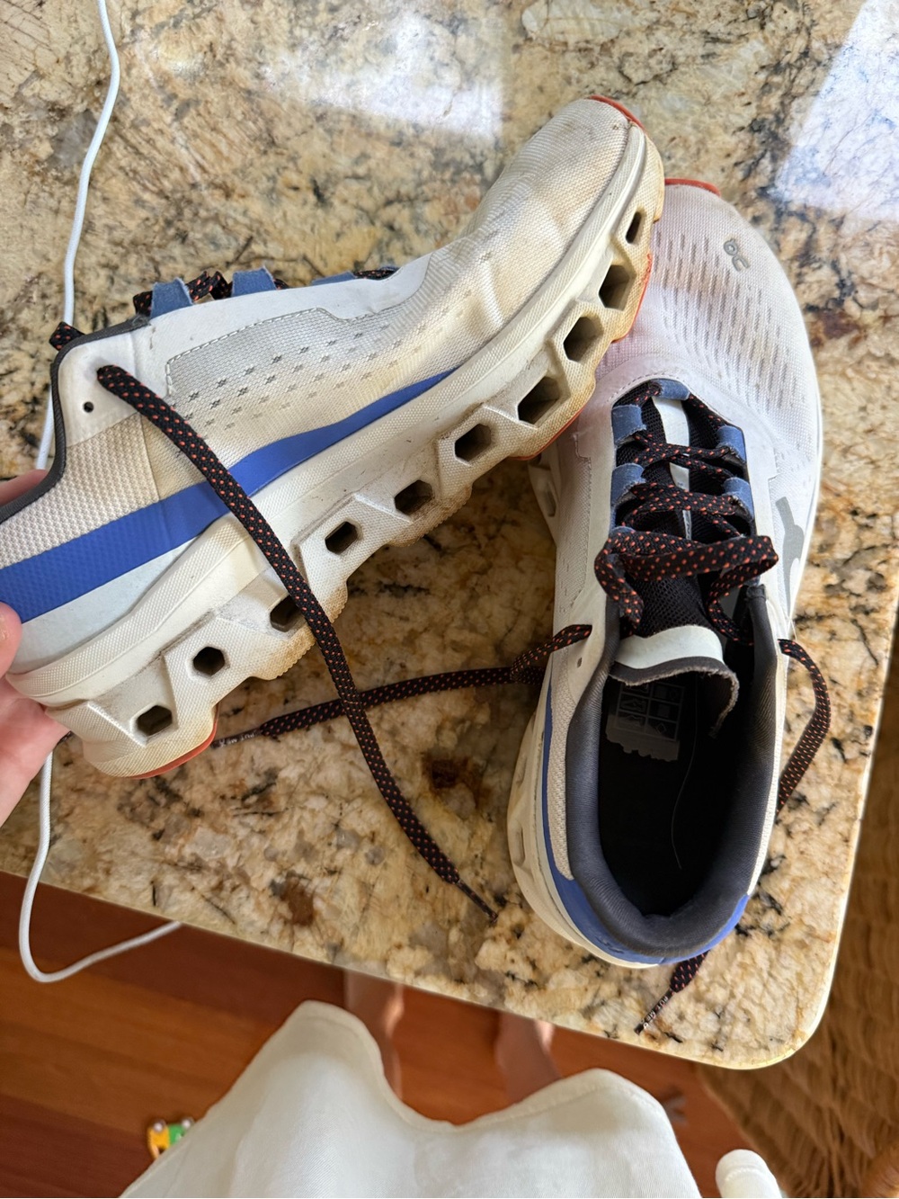 Lightly used on cloud cloud monster running shoe size 9
